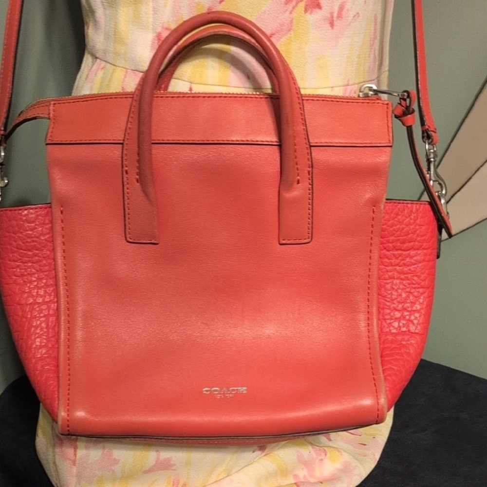 Coach New York Pink Leather Crossbody Bag 11 x 7 Loved Stylish - Picture 2 of 16